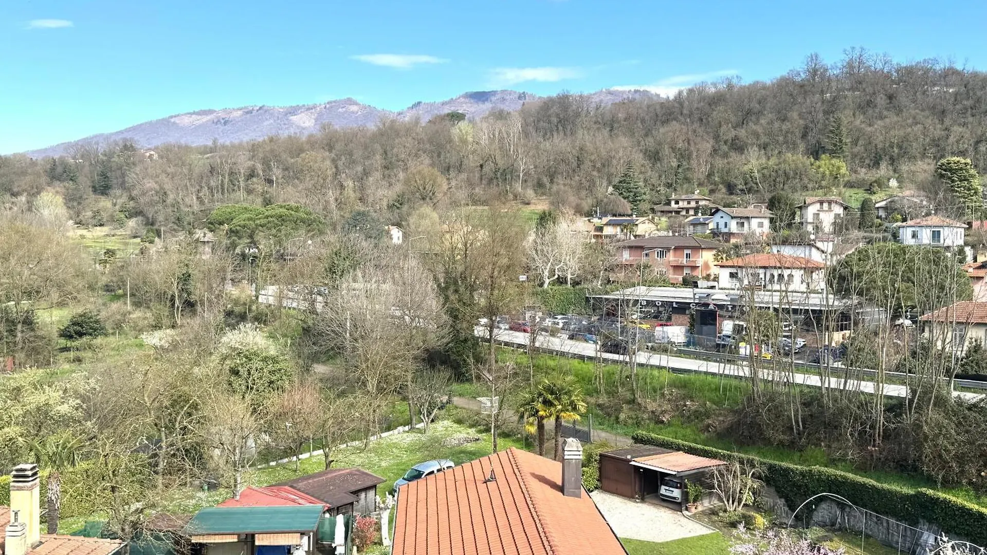 Il Portico Del Lago Varese 0*,